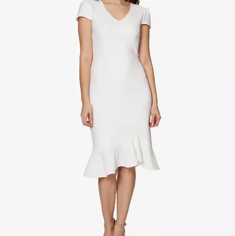 Betsey Johnson white body on silhouette dress